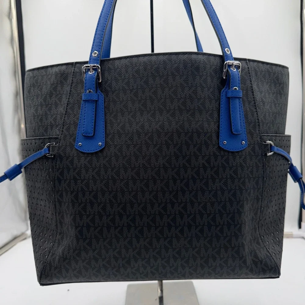 Michael Kors Voyager EW Tote Bag Black Grey Signature Logo Blue Trim - Picture 2 of 15